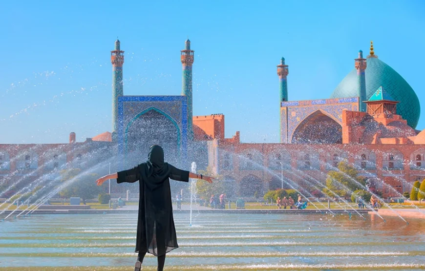 Ταξίδι στο Ιράν, στην αριστοκρατική Περσία